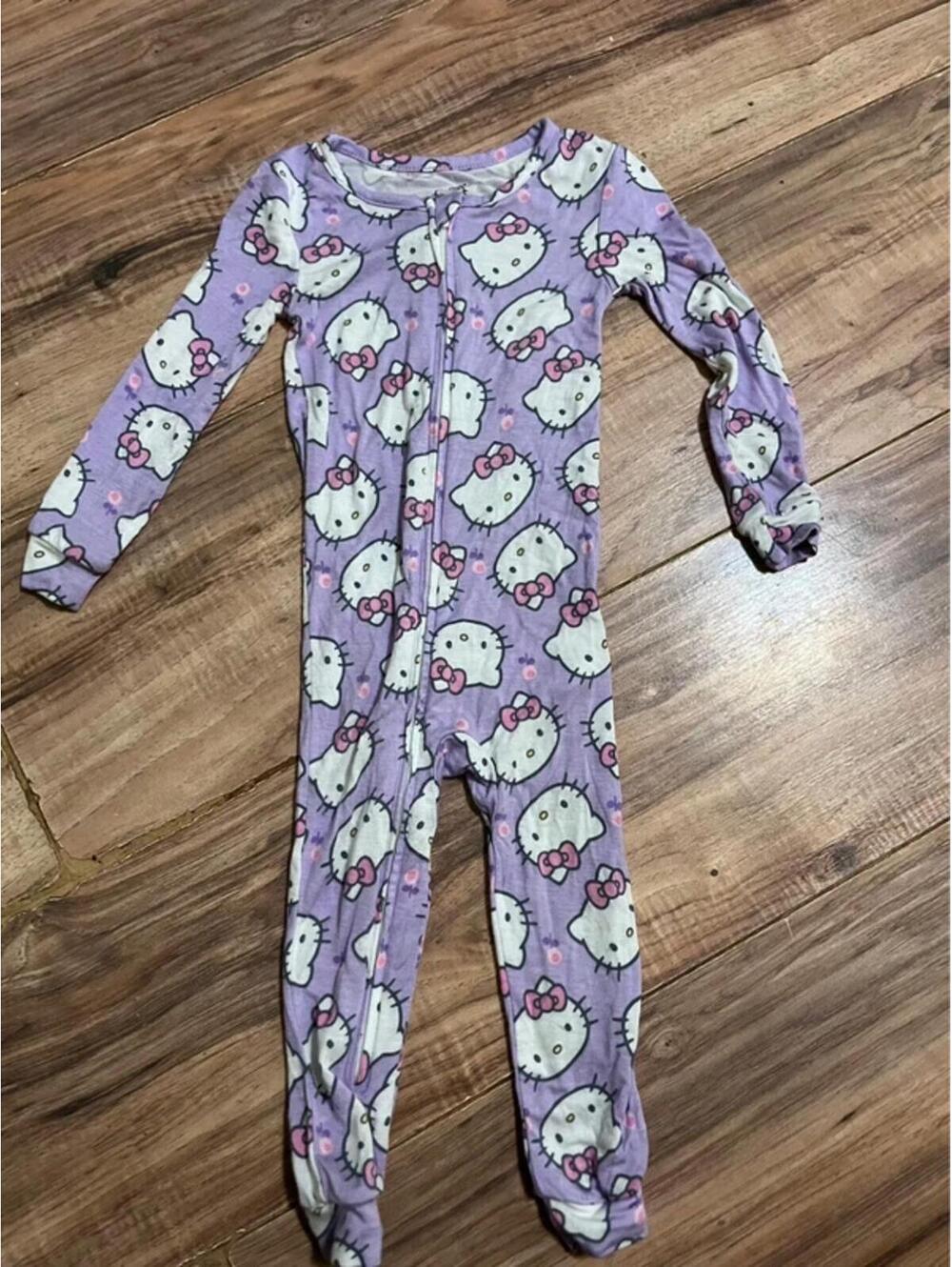 Hello Kitty Zippy